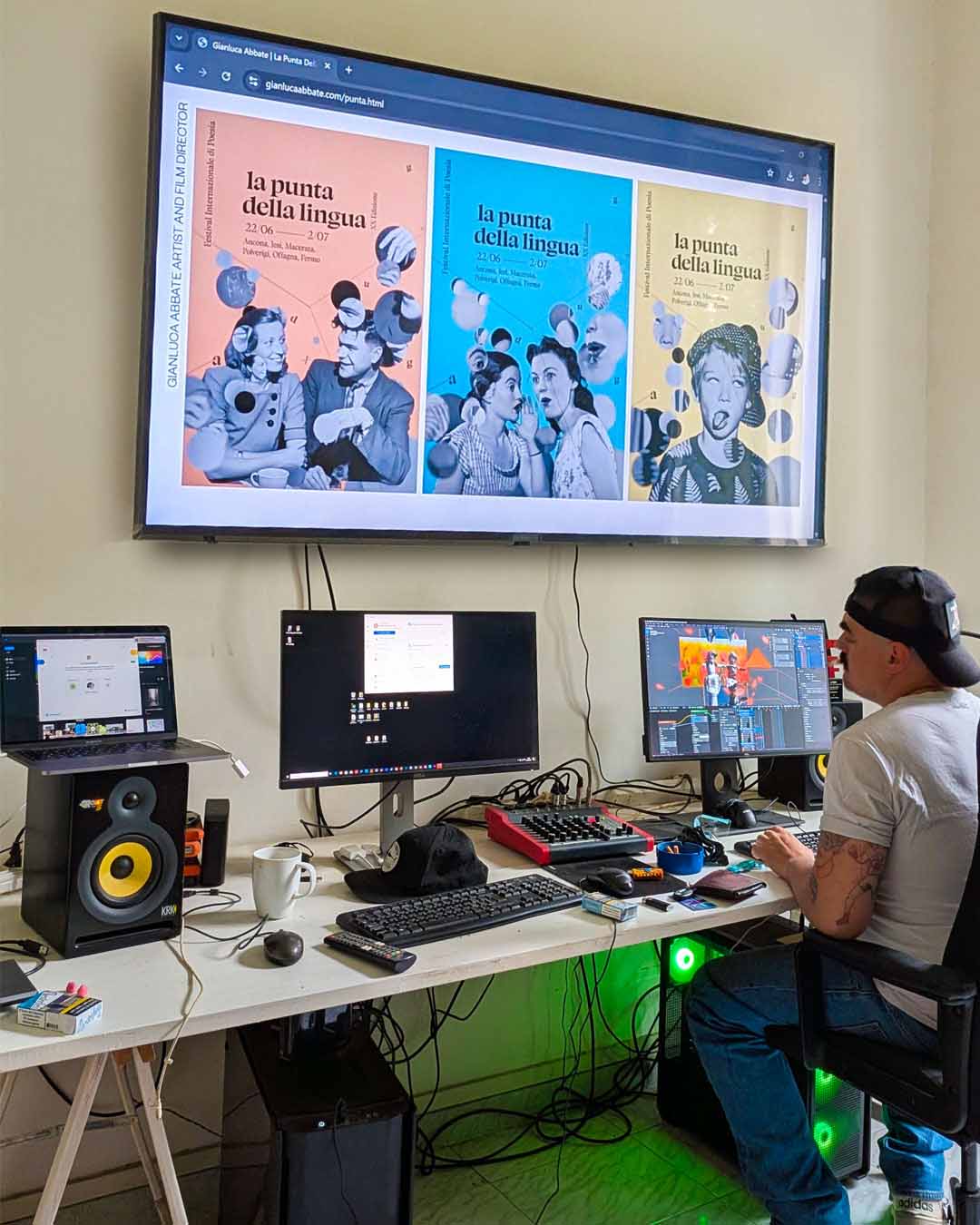 Gianluca Abbate working in the studio on the poster for La Punta della Lingua